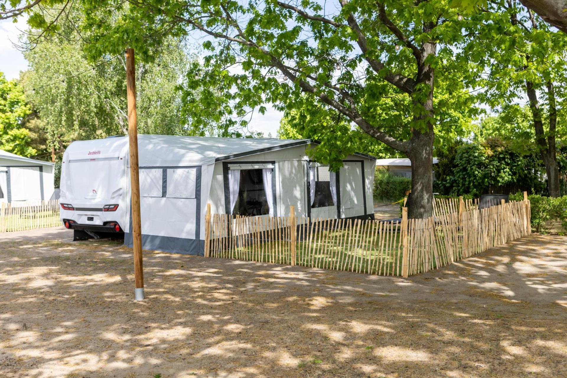 Camping & Erlebnis Resort Jersleber See - Jersicamper Mit Seeblick Jersleben Kültér fotó